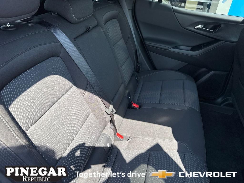 new 2026 Chevrolet Equinox car, priced at $30,490