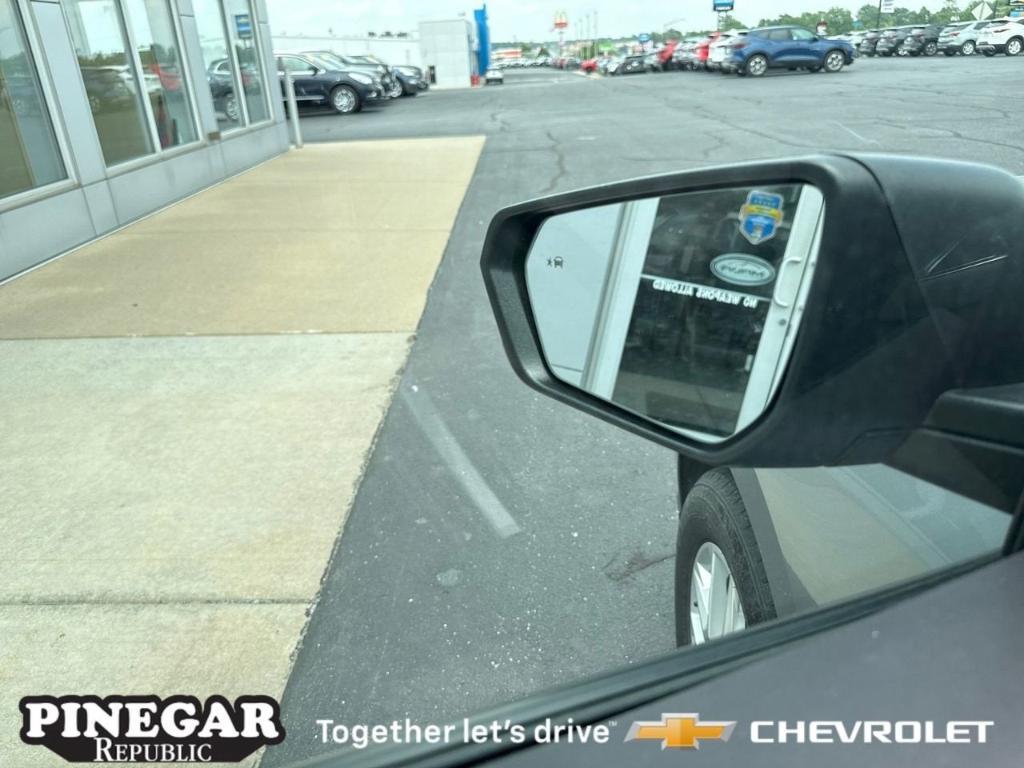 used 2023 Chevrolet Equinox car, priced at $23,240