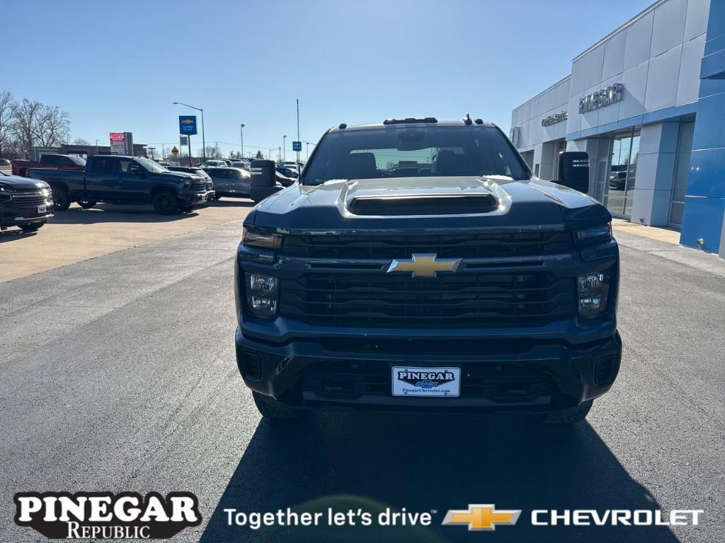 new 2025 Chevrolet Silverado 2500 car, priced at $55,350