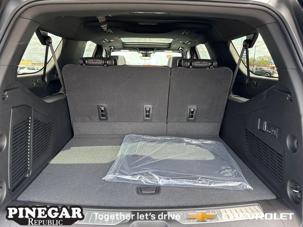 new 2025 Chevrolet Suburban car, priced at $80,205
