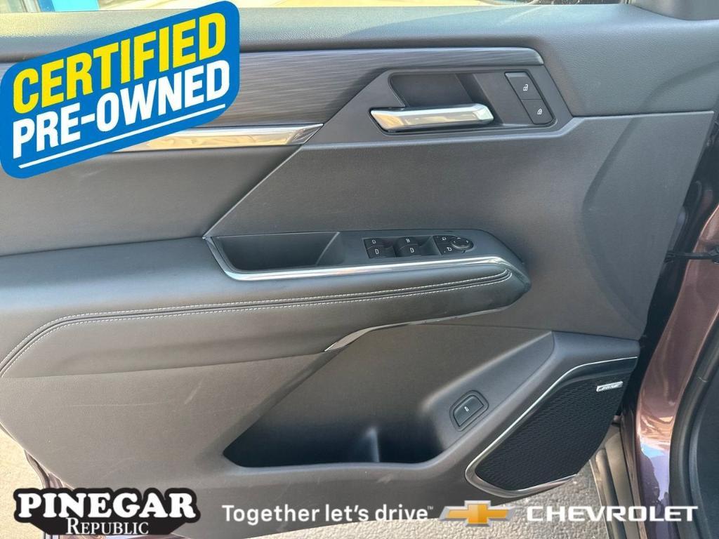 used 2025 GMC Acadia car, priced at $39,862