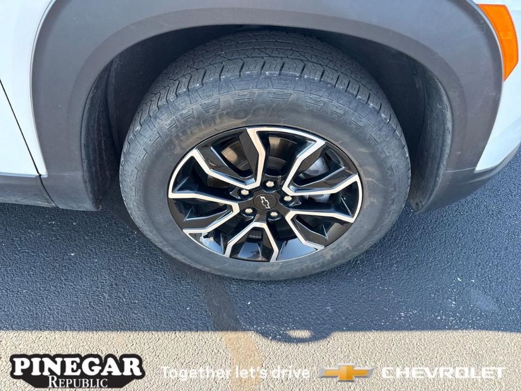 used 2024 Chevrolet TrailBlazer car, priced at $24,966