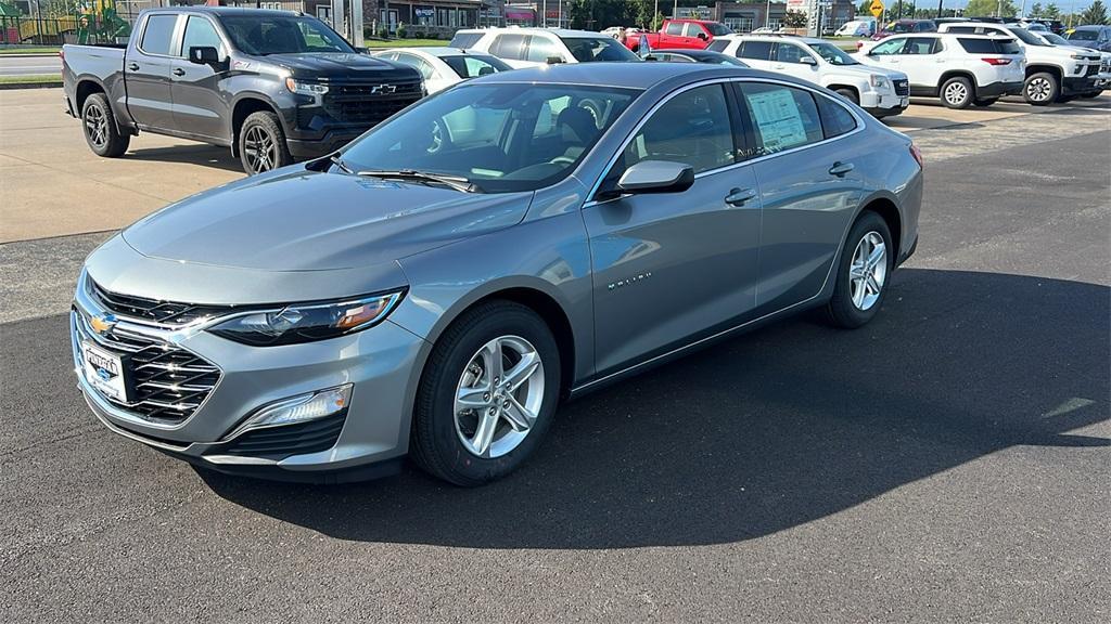 new 2025 Chevrolet Malibu car, priced at $27,245