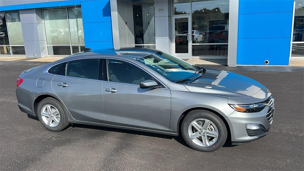 new 2025 Chevrolet Malibu car, priced at $27,245