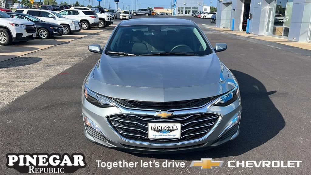 new 2025 Chevrolet Malibu car, priced at $22,745