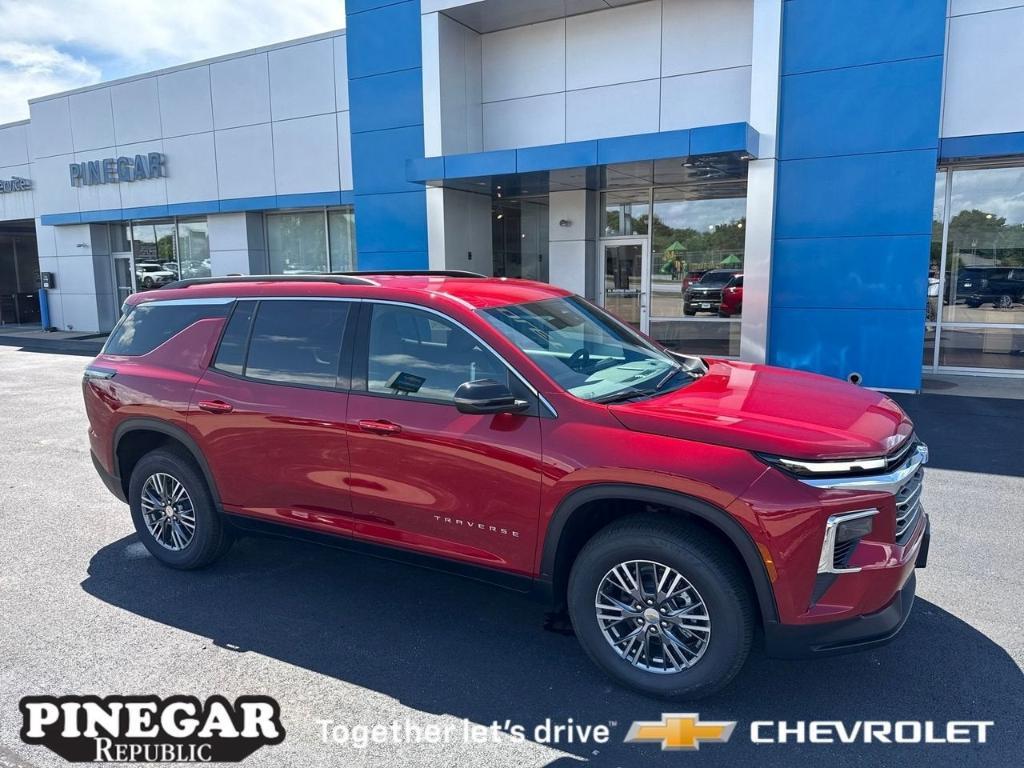 new 2025 Chevrolet Traverse car, priced at $38,990