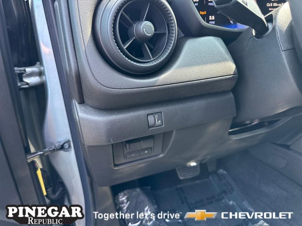 new 2025 Chevrolet Colorado car, priced at $43,815