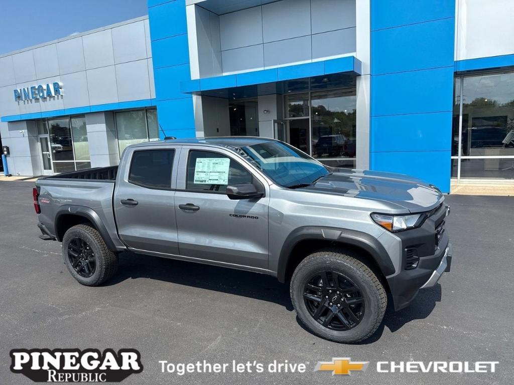 new 2025 Chevrolet Colorado car, priced at $43,815