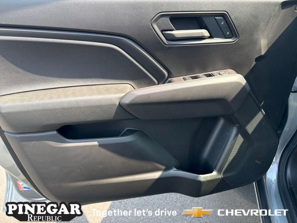 new 2025 Chevrolet Colorado car, priced at $43,815