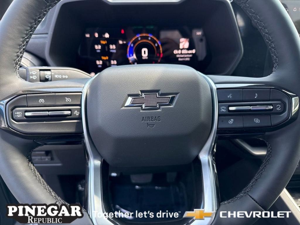 new 2025 Chevrolet Colorado car, priced at $43,815