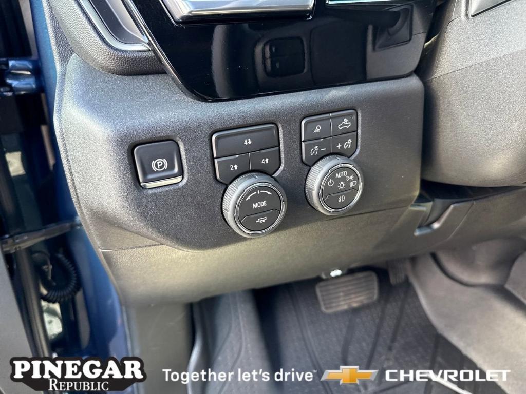 new 2026 Chevrolet Silverado 3500 car, priced at $71,280