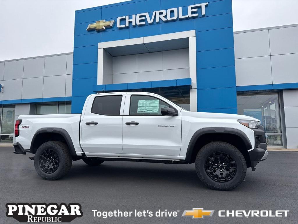 new 2025 Chevrolet Colorado car, priced at $42,295