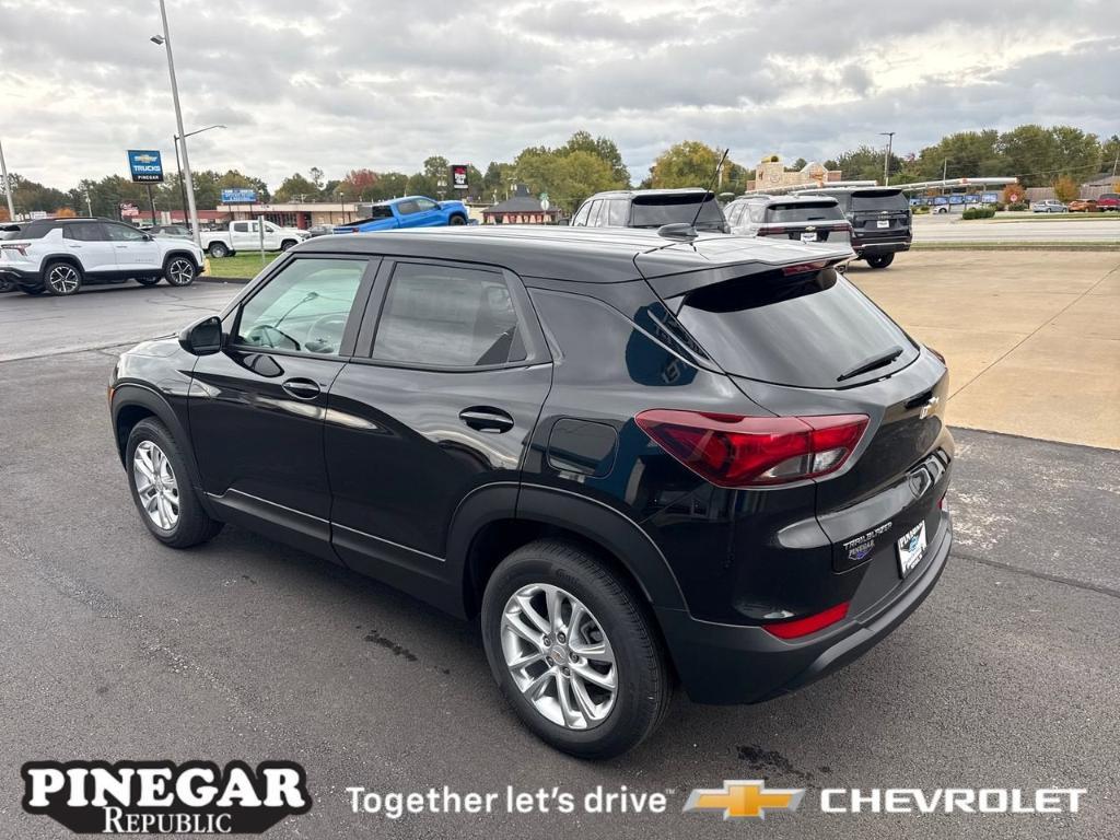 new 2026 Chevrolet TrailBlazer car, priced at $25,309