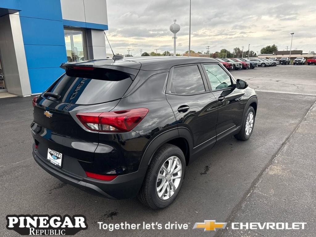 new 2026 Chevrolet TrailBlazer car, priced at $25,309