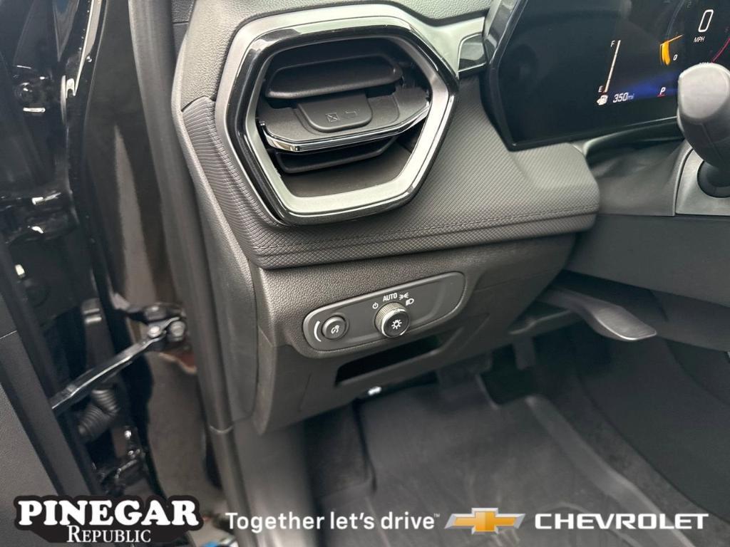 new 2026 Chevrolet TrailBlazer car, priced at $25,309