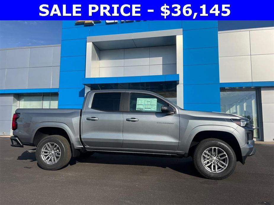 new 2024 Chevrolet Colorado car, priced at $36,145