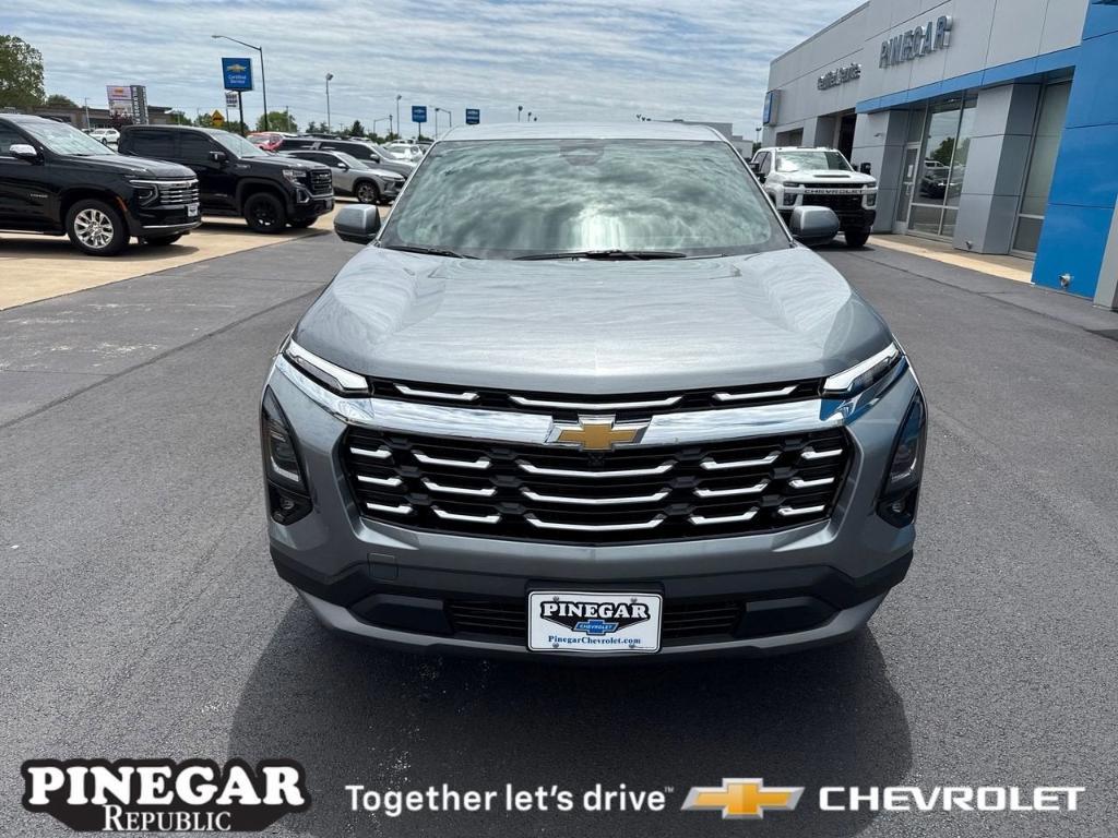 new 2026 Chevrolet Equinox car, priced at $32,295