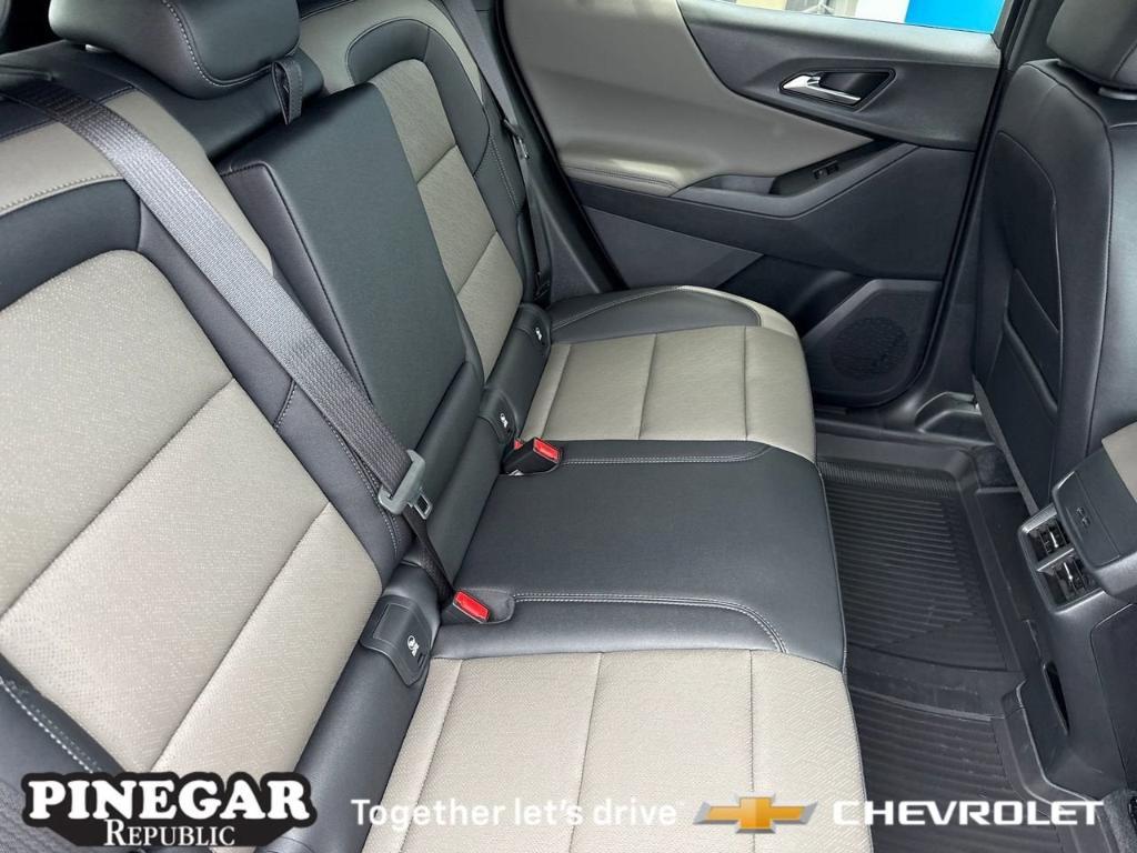 new 2026 Chevrolet Equinox car, priced at $32,295