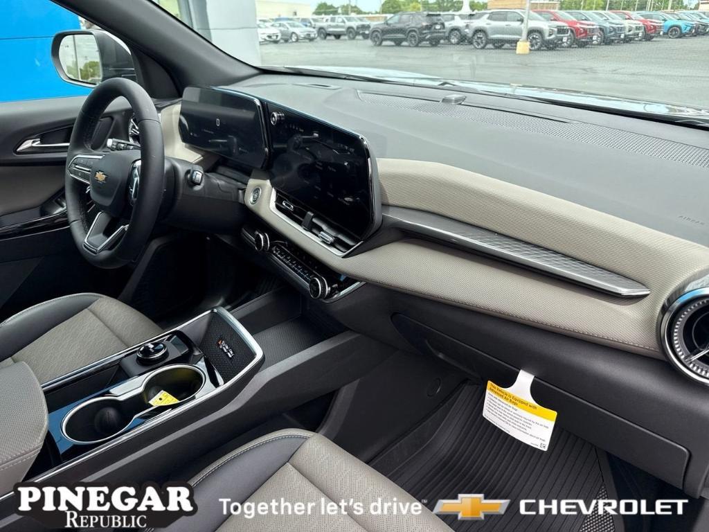 new 2026 Chevrolet Equinox car, priced at $32,295