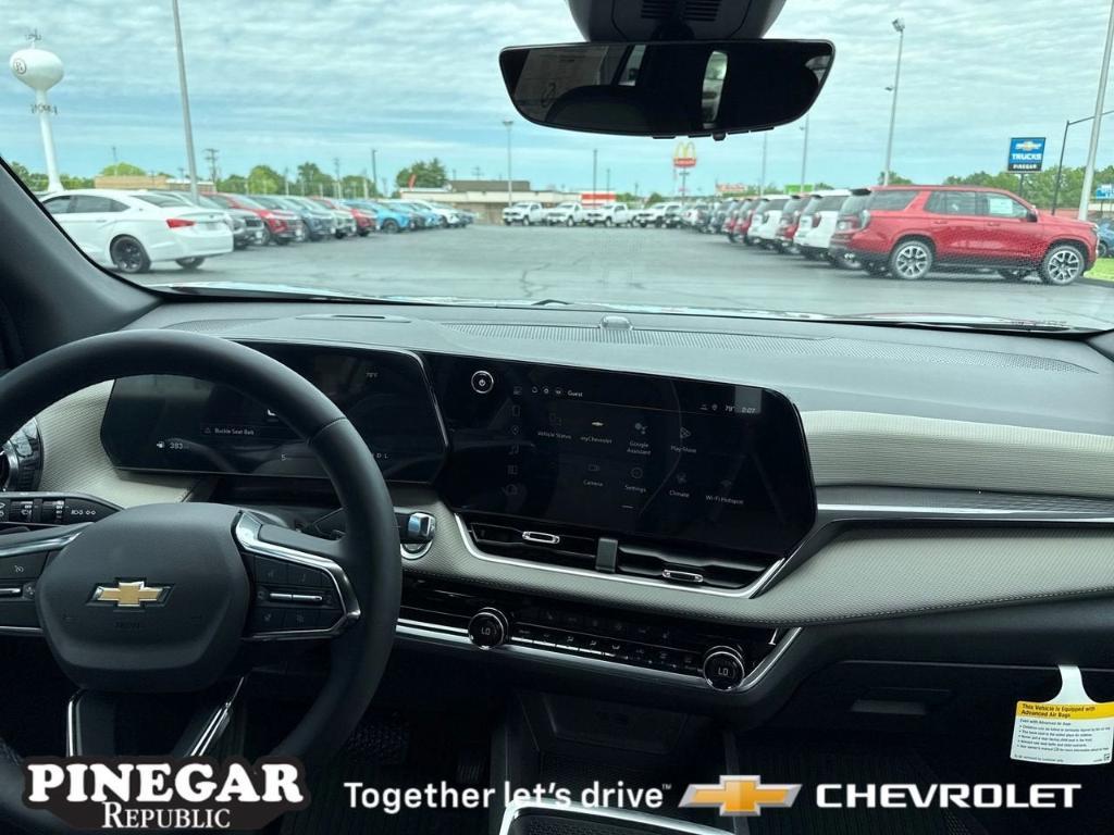 new 2026 Chevrolet Equinox car, priced at $32,295