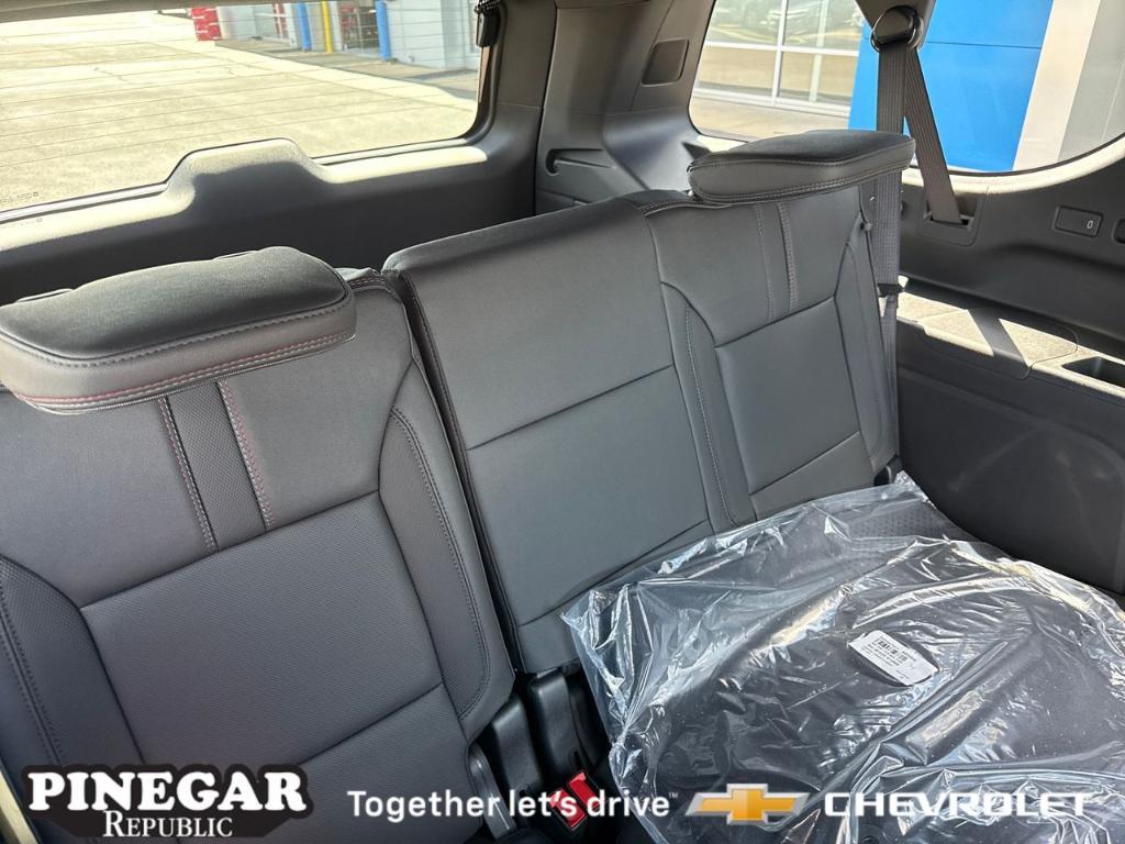 new 2025 Chevrolet Suburban car, priced at $76,120
