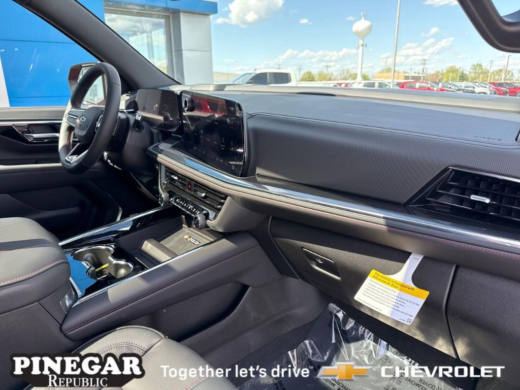 new 2025 Chevrolet Suburban car, priced at $76,120