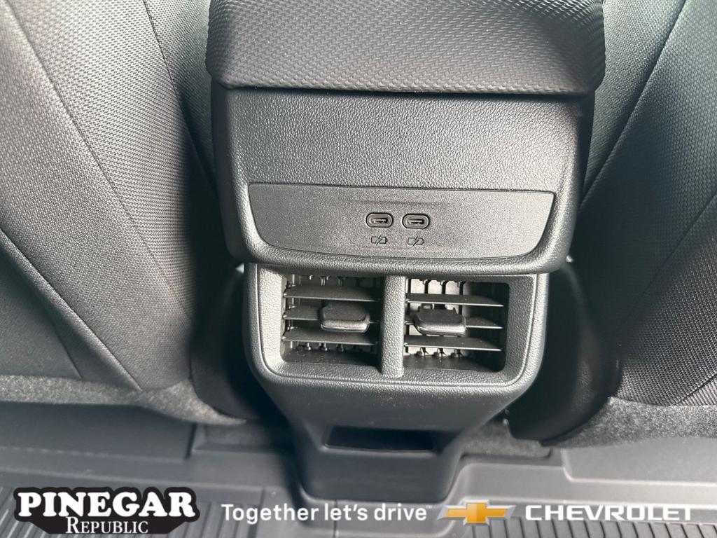 new 2026 Chevrolet Equinox car, priced at $30,845