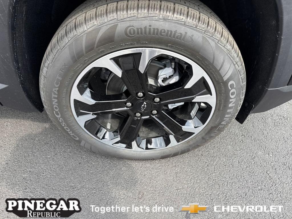 new 2026 Chevrolet Equinox car, priced at $30,845