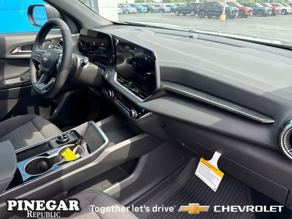 new 2026 Chevrolet Equinox car, priced at $30,845
