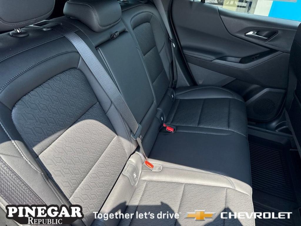 new 2026 Chevrolet Equinox car, priced at $32,190