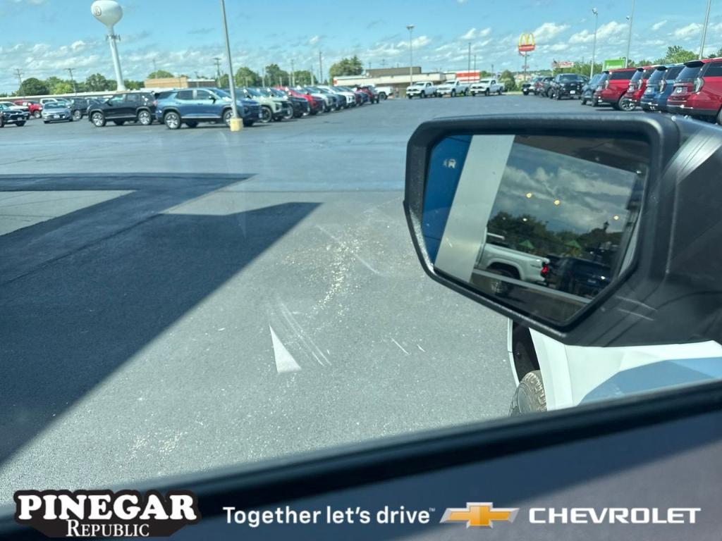 new 2025 Chevrolet Colorado car, priced at $39,260