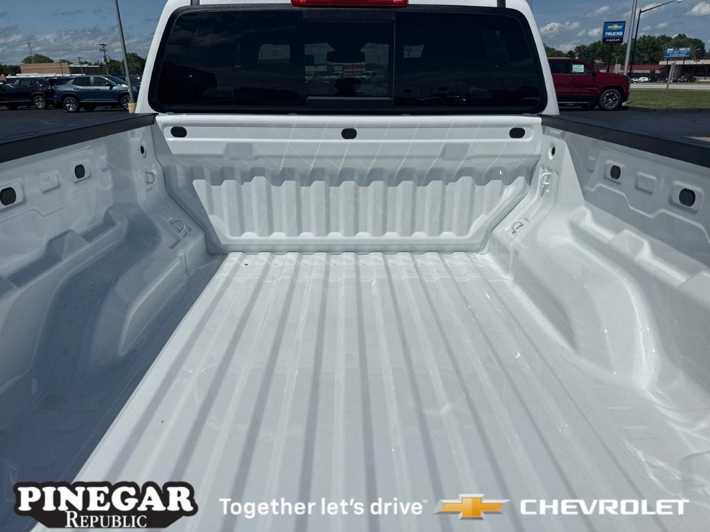 new 2025 Chevrolet Colorado car, priced at $39,005