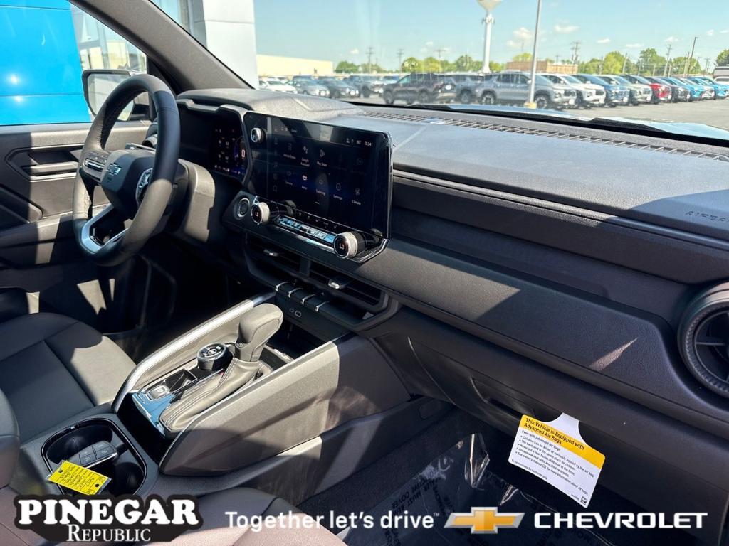 new 2025 Chevrolet Colorado car, priced at $43,995