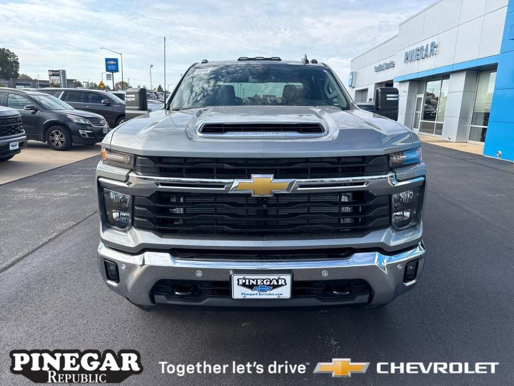 new 2026 Chevrolet Silverado 3500 car, priced at $71,280