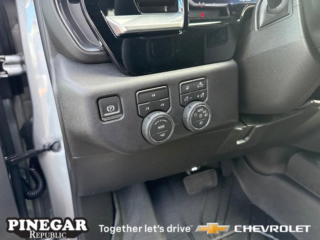 new 2026 Chevrolet Silverado 3500 car, priced at $71,280