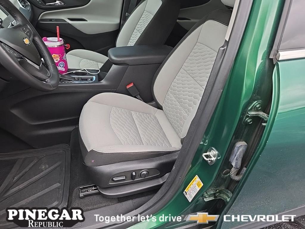 used 2018 Chevrolet Equinox car, priced at $16,801