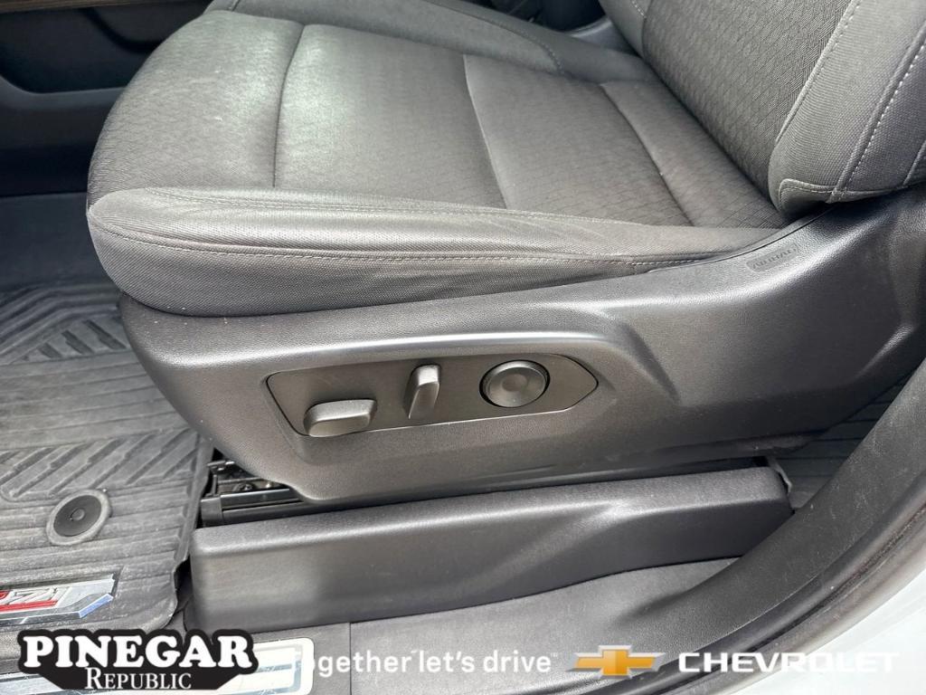 used 2023 Chevrolet Silverado 1500 car, priced at $42,925