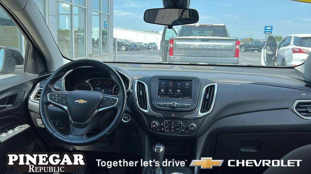 used 2021 Chevrolet Equinox car, priced at $21,946