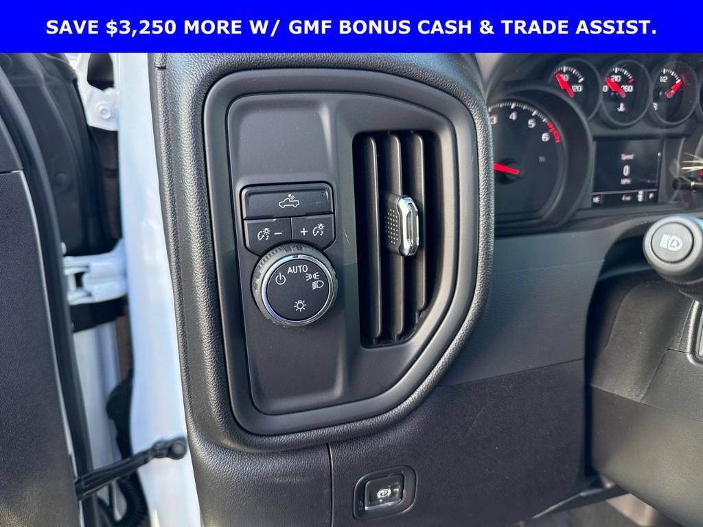 new 2025 Chevrolet Silverado 1500 car, priced at $38,640