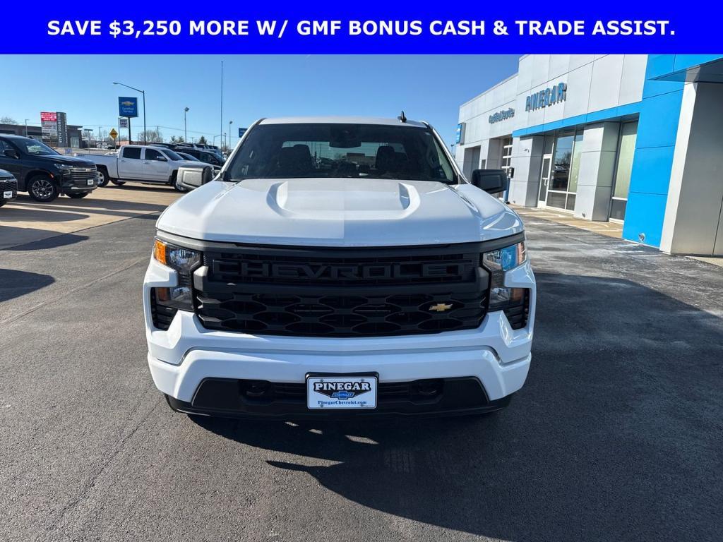 new 2025 Chevrolet Silverado 1500 car, priced at $38,640