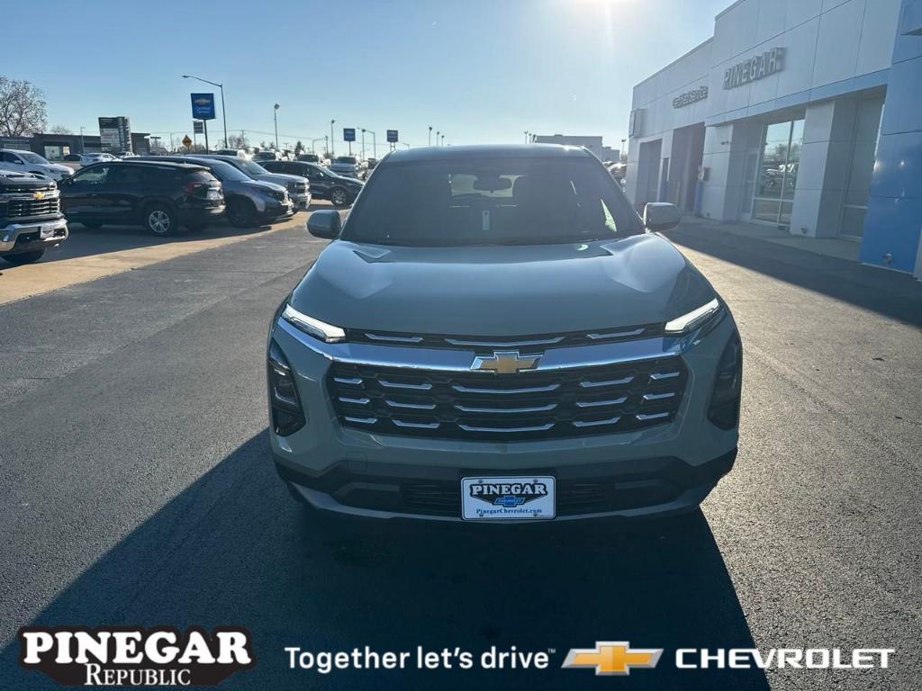 new 2025 Chevrolet Equinox car, priced at $28,495