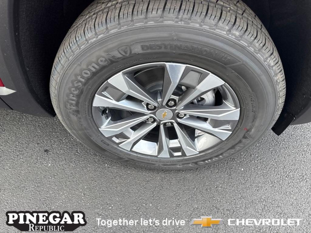 new 2026 Chevrolet Equinox car, priced at $31,595