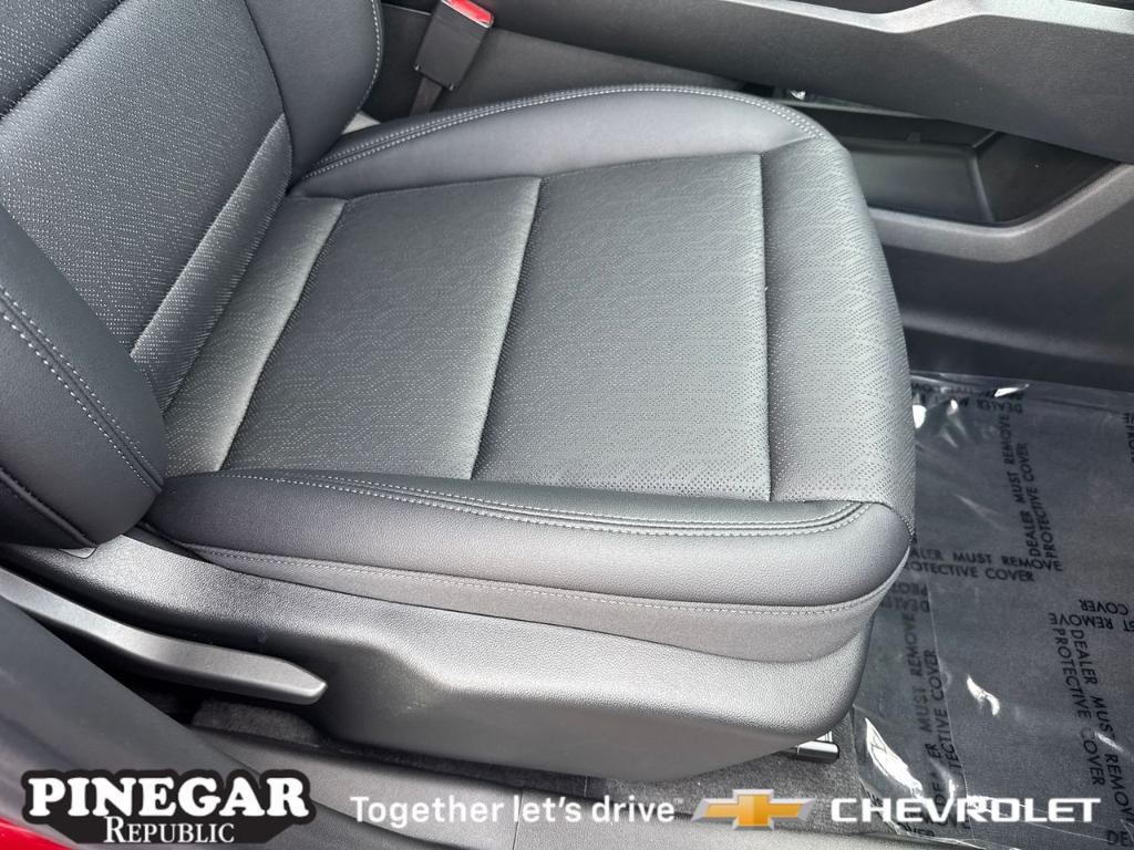 new 2026 Chevrolet Equinox car, priced at $31,595