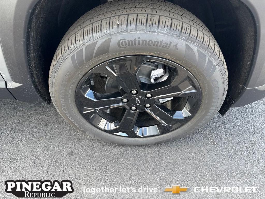 new 2026 Chevrolet Equinox car, priced at $32,595
