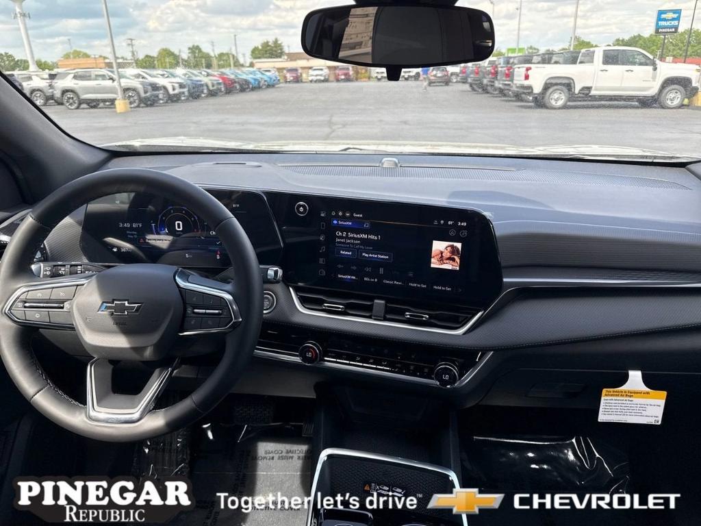 new 2026 Chevrolet Equinox car, priced at $32,595