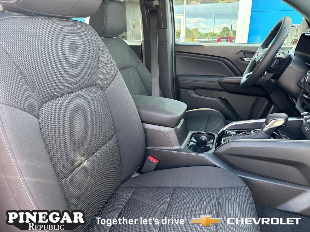 new 2026 Chevrolet Colorado car, priced at $40,565