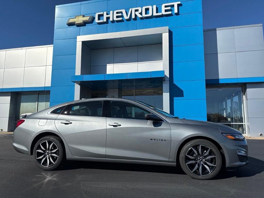 new 2025 Chevrolet Malibu car, priced at $25,995