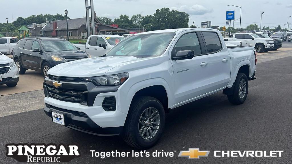 new 2024 Chevrolet Colorado car, priced at $33,915