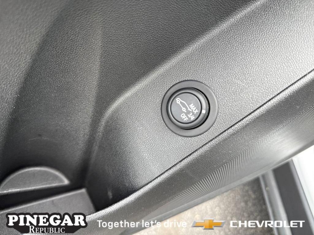 used 2023 Chevrolet Equinox car, priced at $22,348