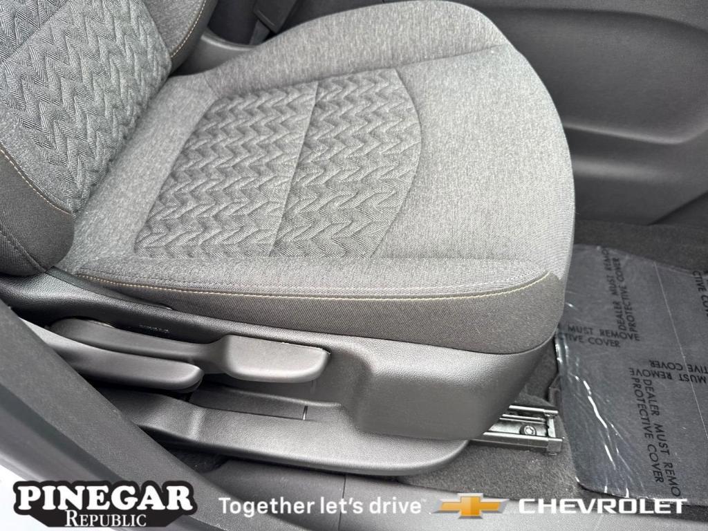 used 2023 Chevrolet Equinox car, priced at $22,348
